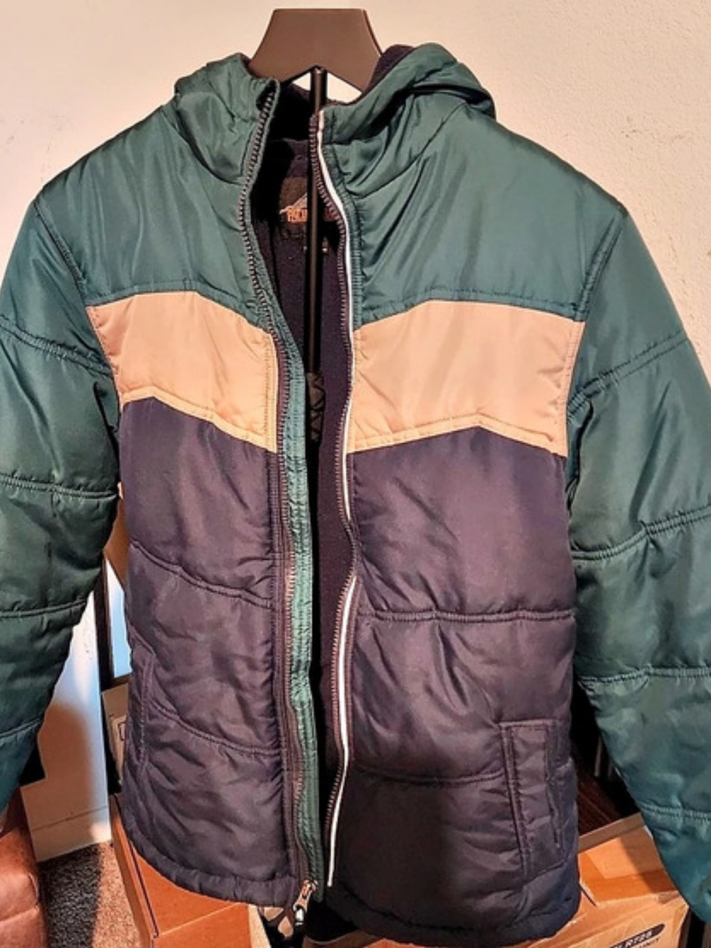 Pacific Trail Men's Color Block Puffer Jacket in Green & Black